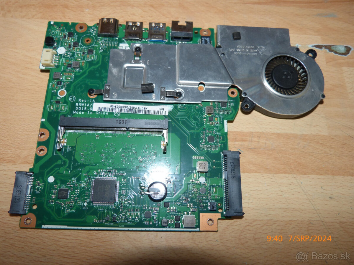 notebokova doska s pentium 4jadro intel hd600