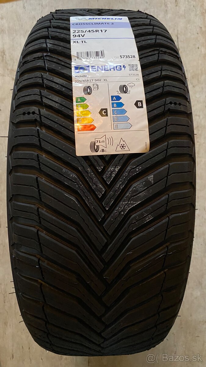 MICHELIN CROSSCLIMATE 225/45 R17