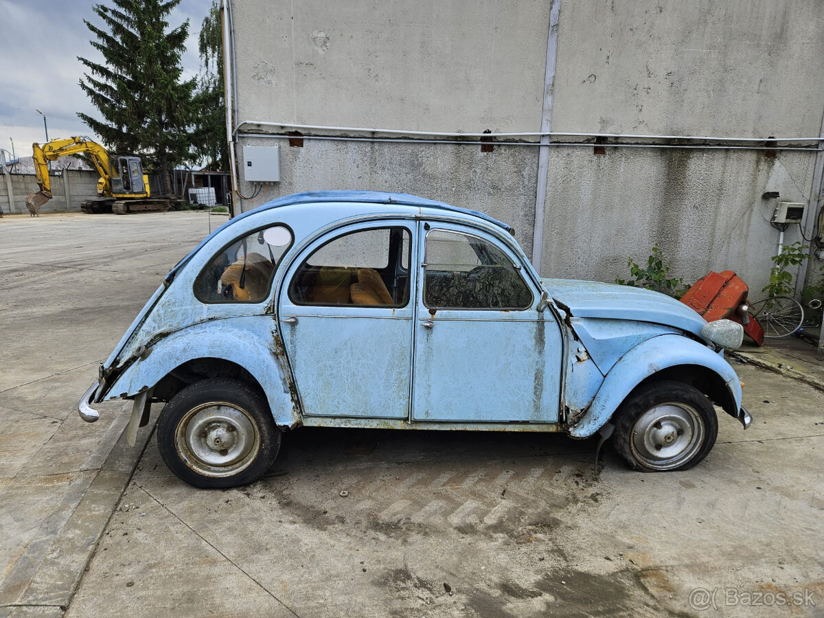 Citroen 2CV 1977 0.4l benzin 30.000km manual s TP