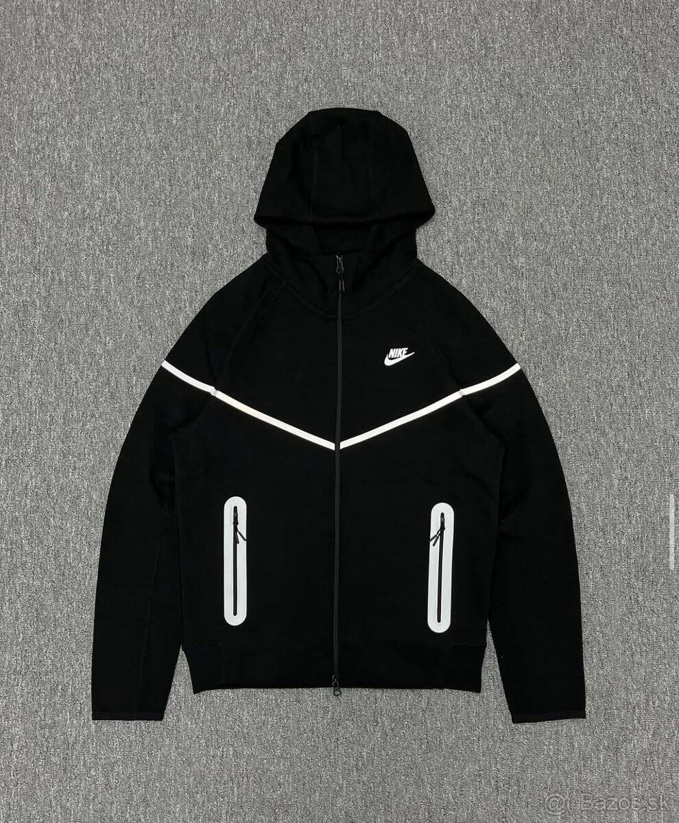 Nike tech fleece na predaj.Reflective tech fleece