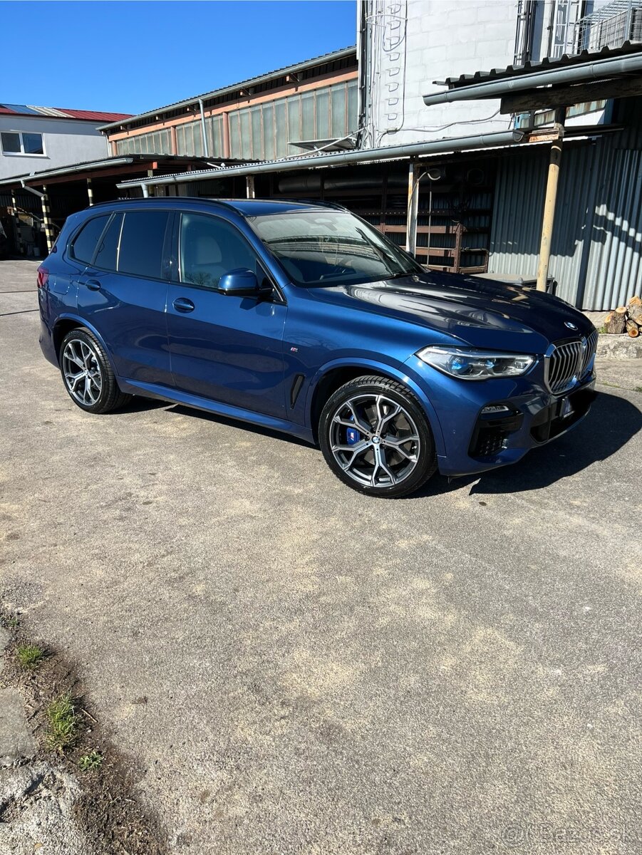 BMW X5 G05 30d xDrive M-Packet(vzduch podvozok)