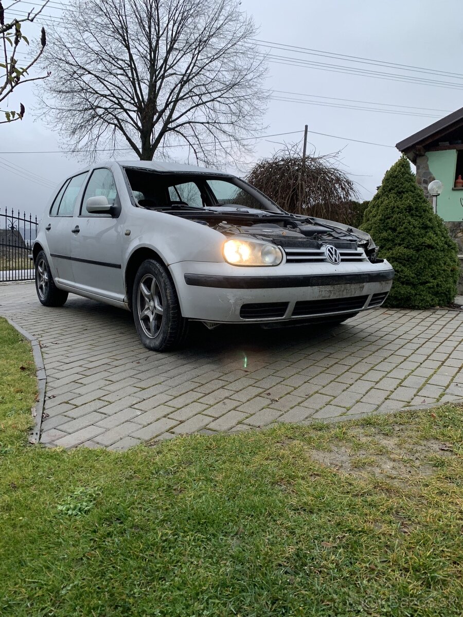 Rozpredám Volkswagen GOLF 4 1.9 TDI 66Kw