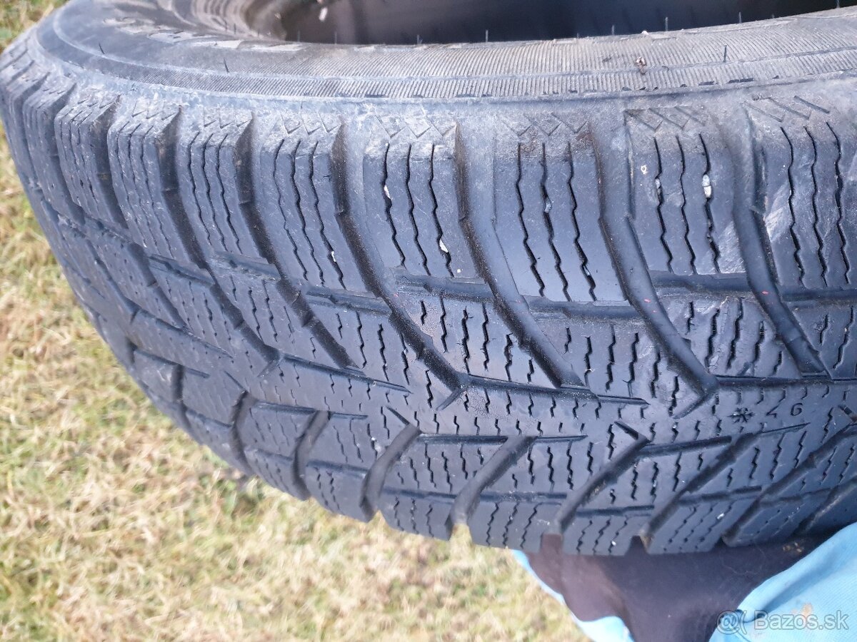 Pneumatiky 205 R16C NOKIAN