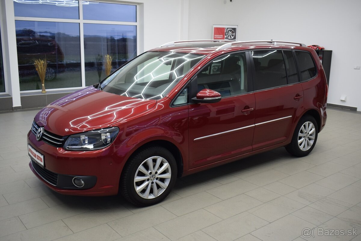 Volkswagen Touran 1,6 TDI,Highline,NAVI,serviska