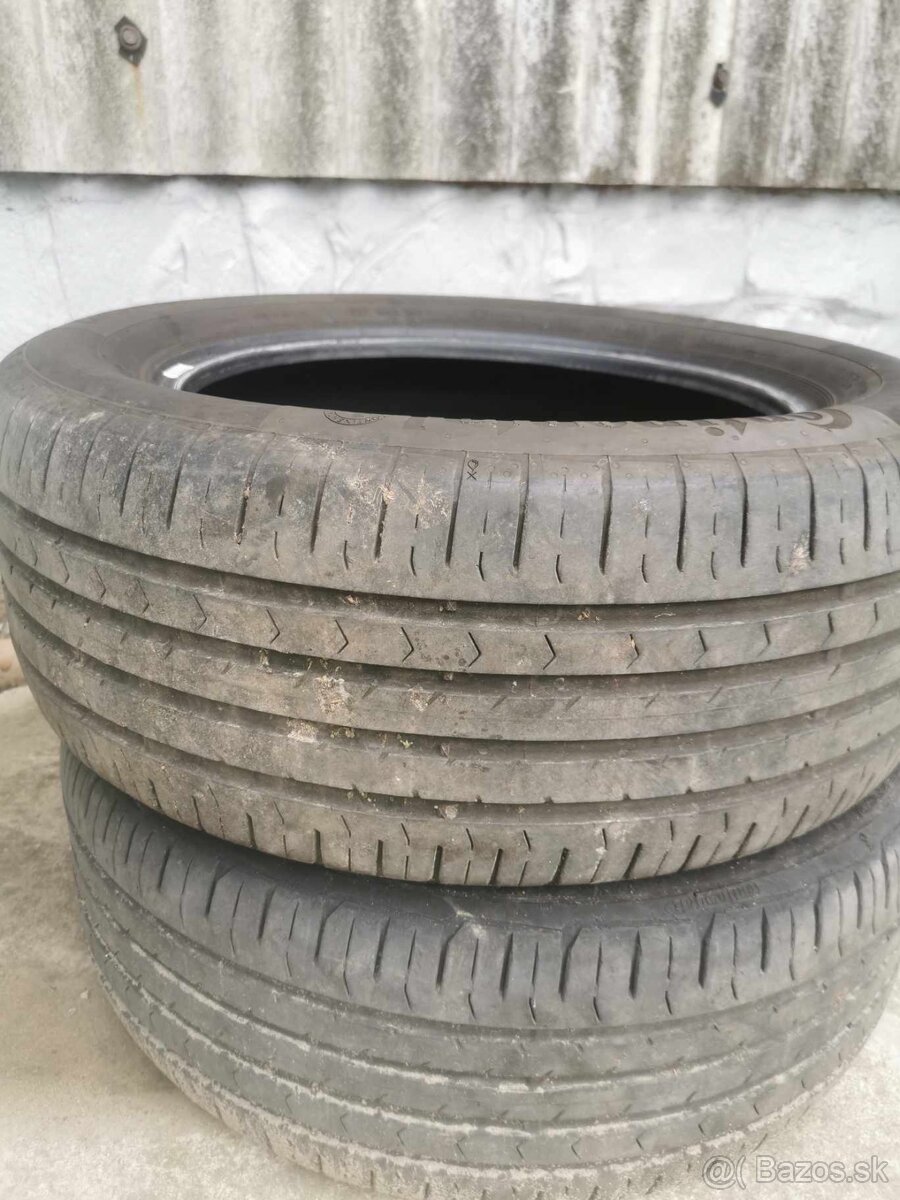 Predám 2ks letné pneu Continental 215/55R16