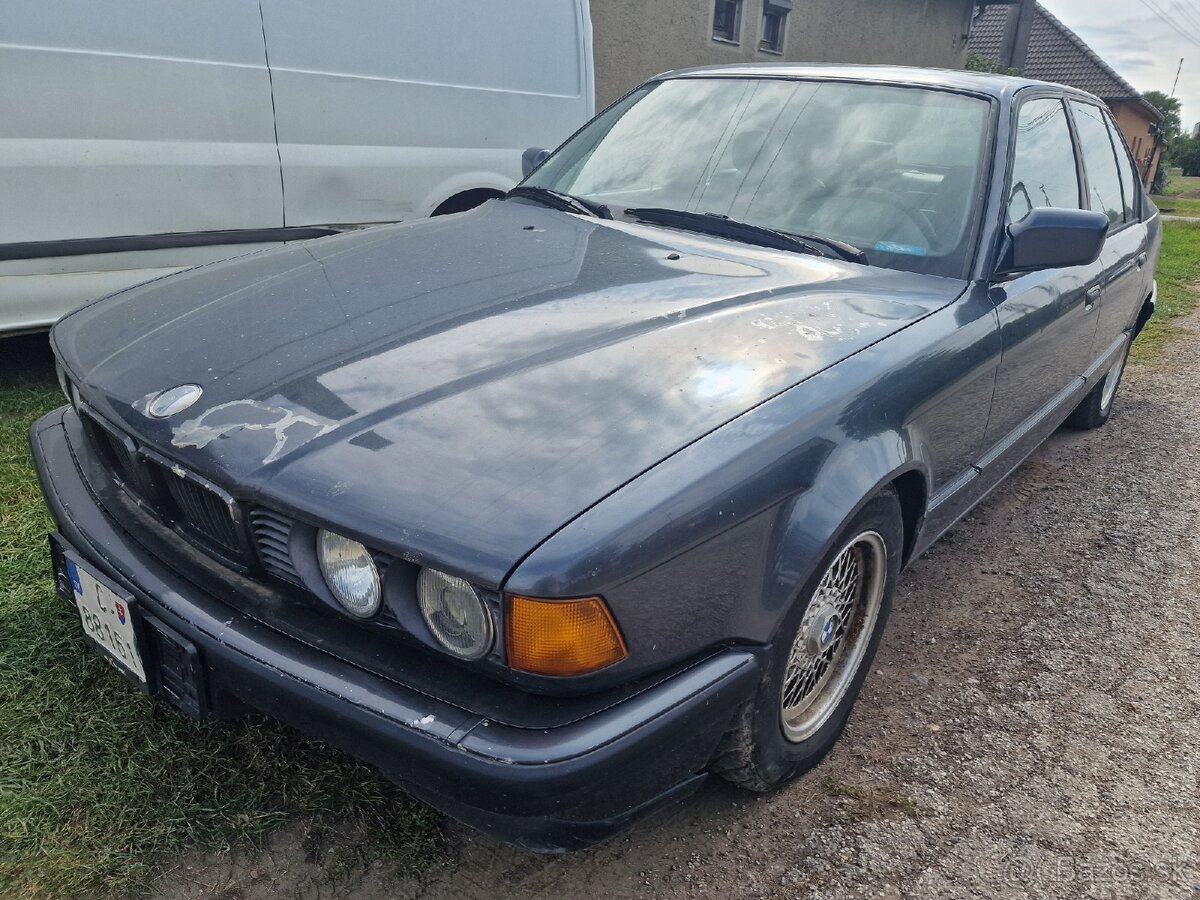 BMW 730i e32