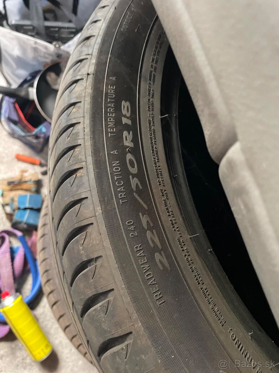 225/50 r18