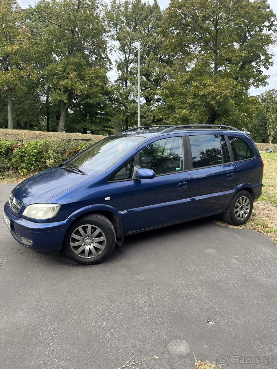 Opel Zafira 2004 1.8