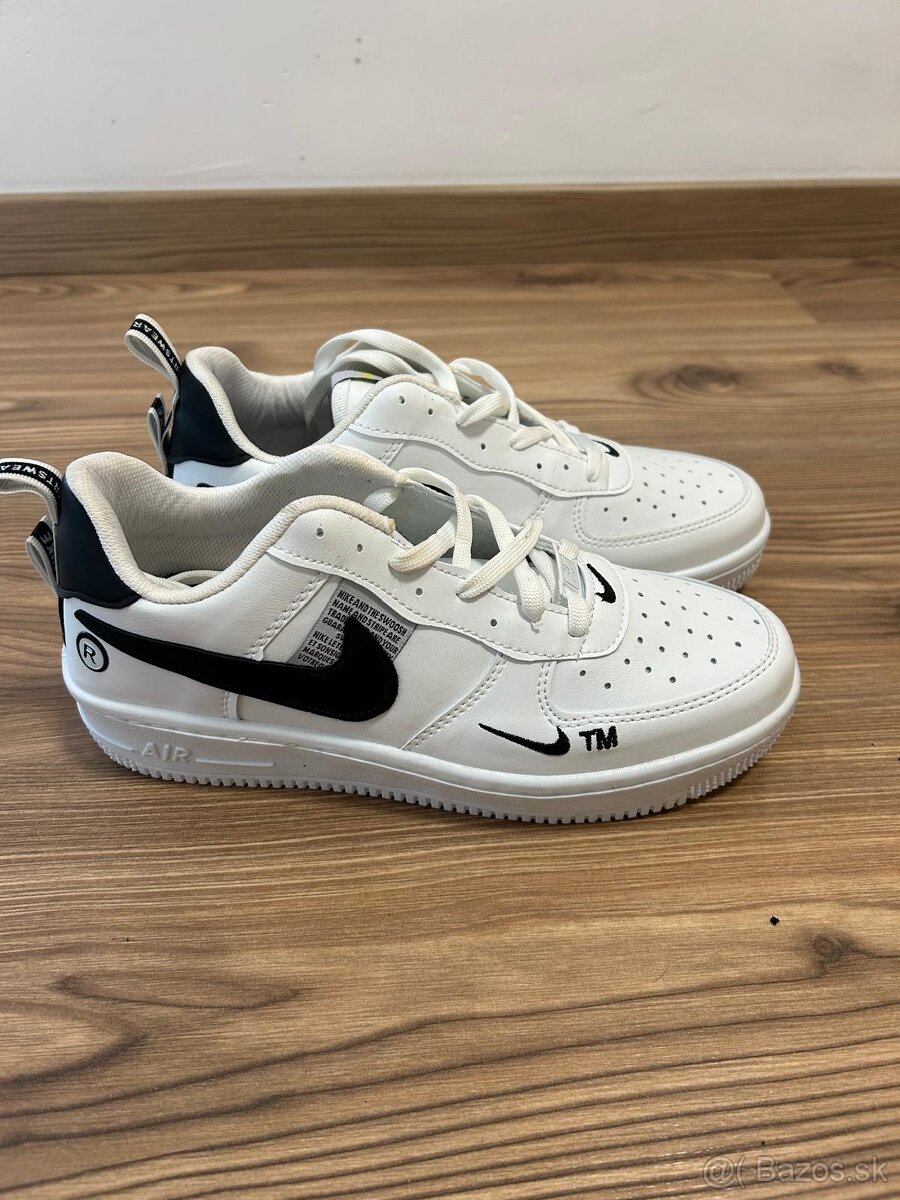 Tenisky Nike veľ 40