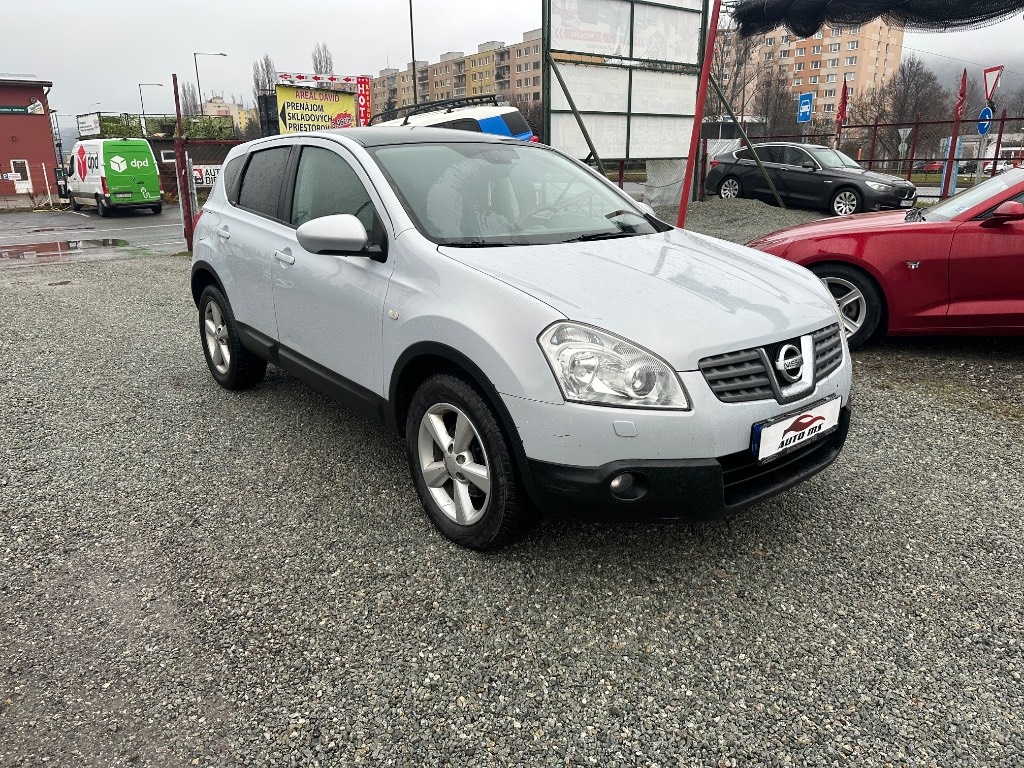 Nissan Qashqai 2 2.0 dCi Tekna Premium 4x4 A/T