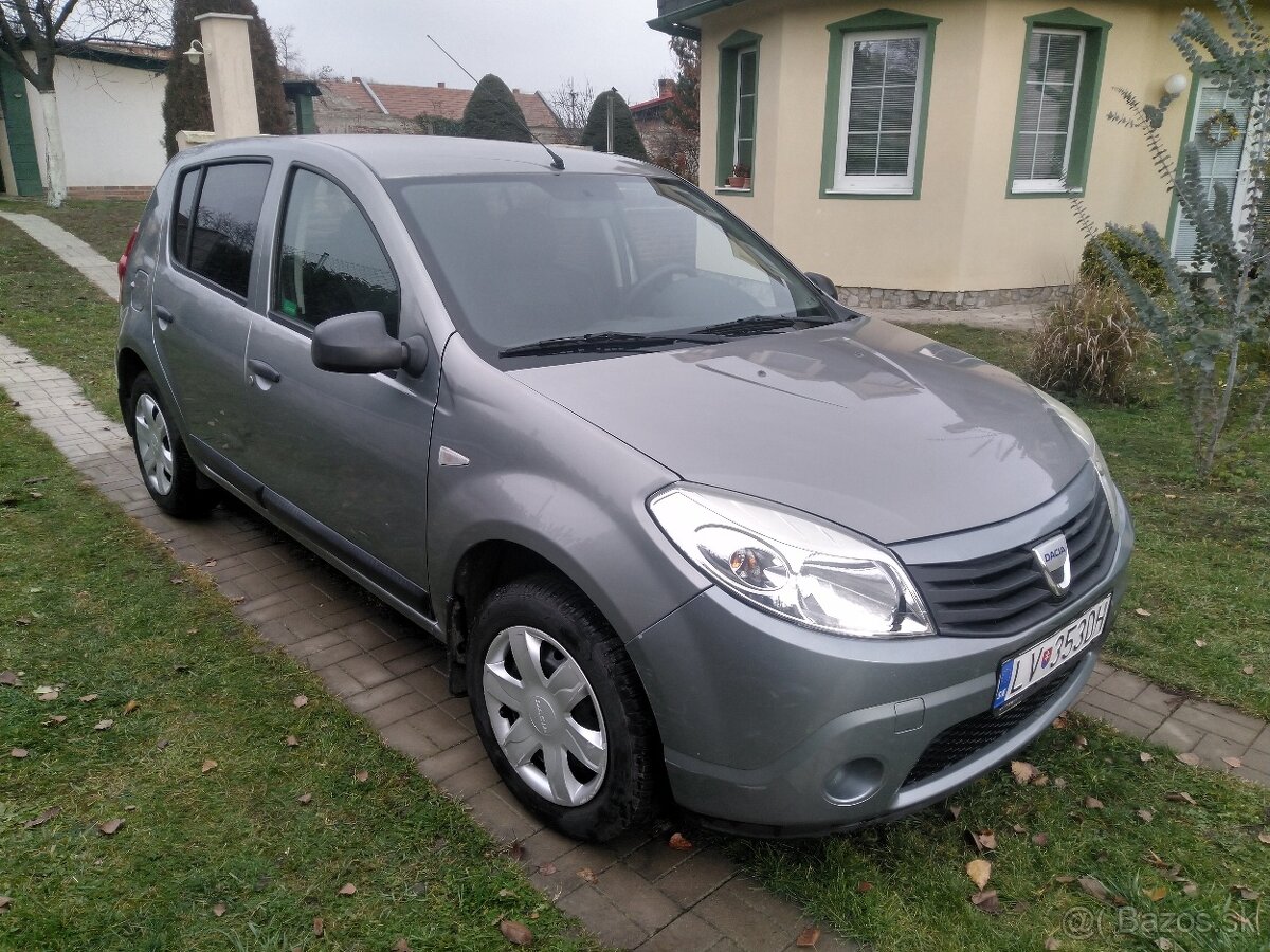 Dacia sandero 2011