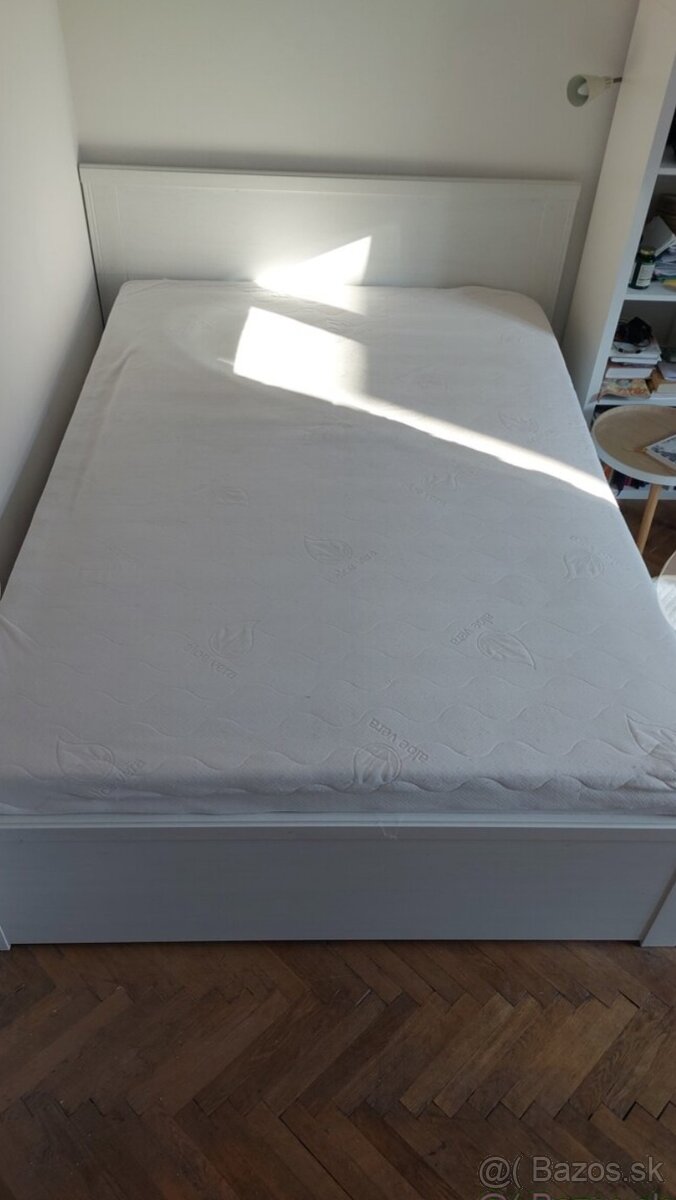 IKEA postel 140x200 s matracom