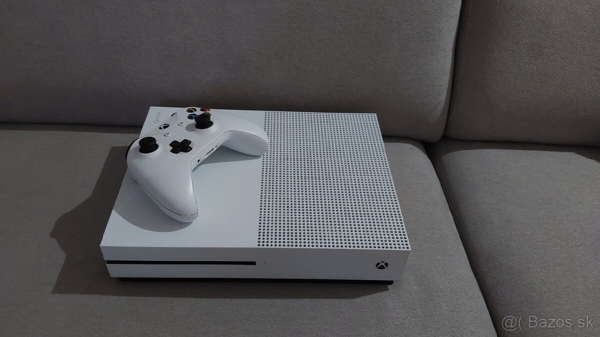 XBOX ONE S 1TB