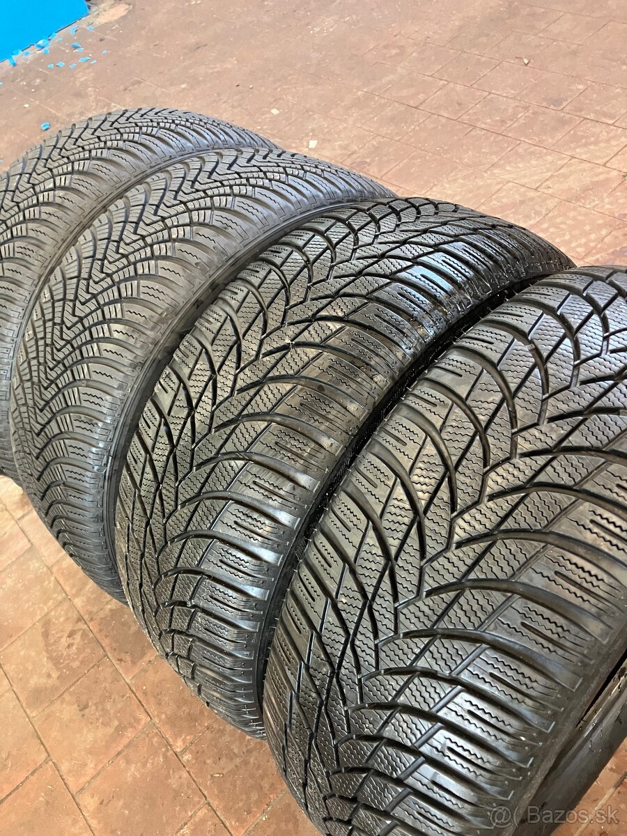 225/55 R17 4ks Zimna sada Laufen/Lassa