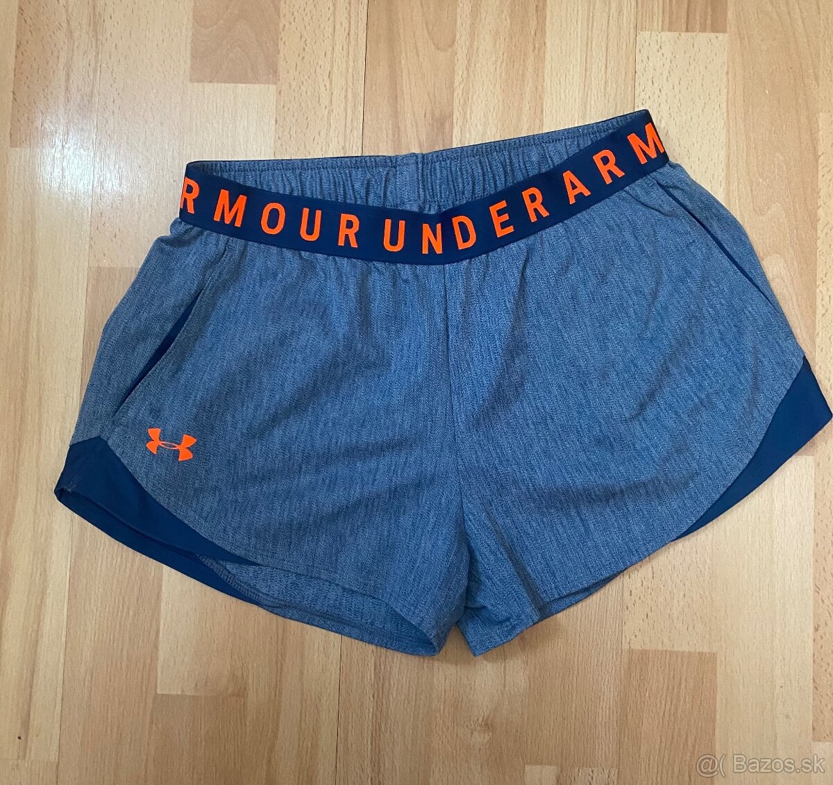 UNDER ARMOUR kraťasy