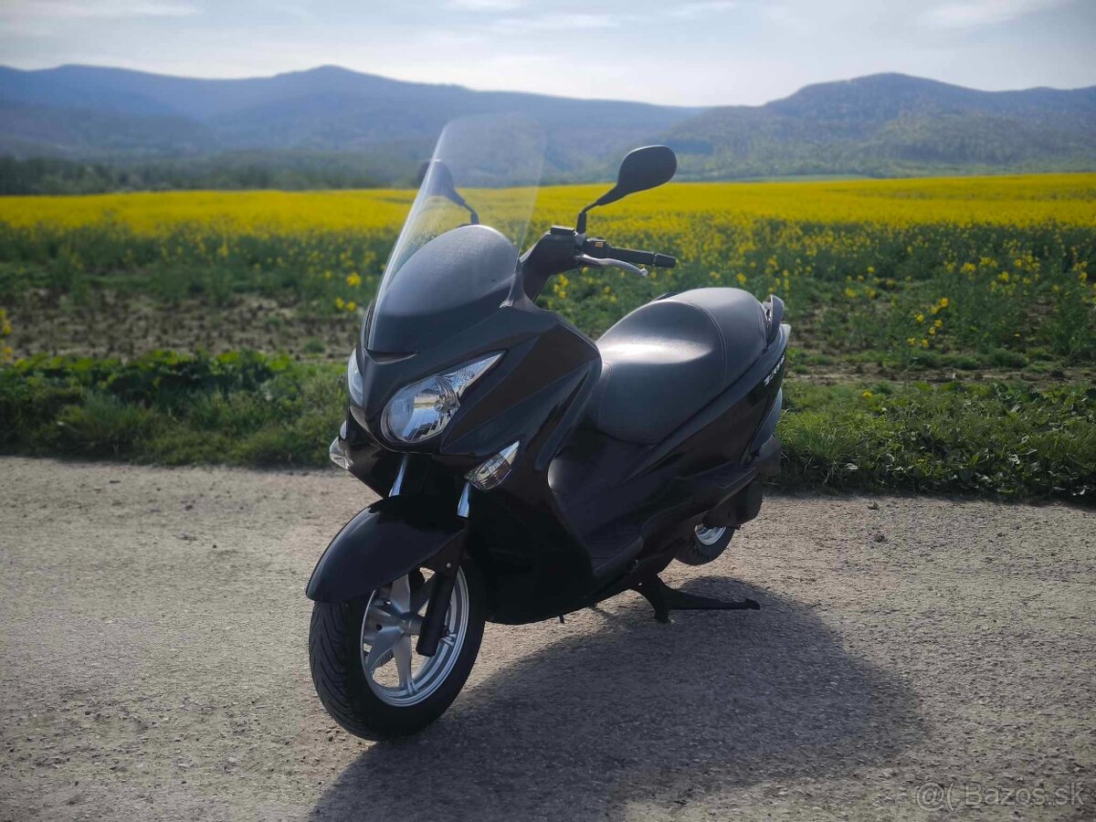 Suzuki Burgman 125cm r.v 2016