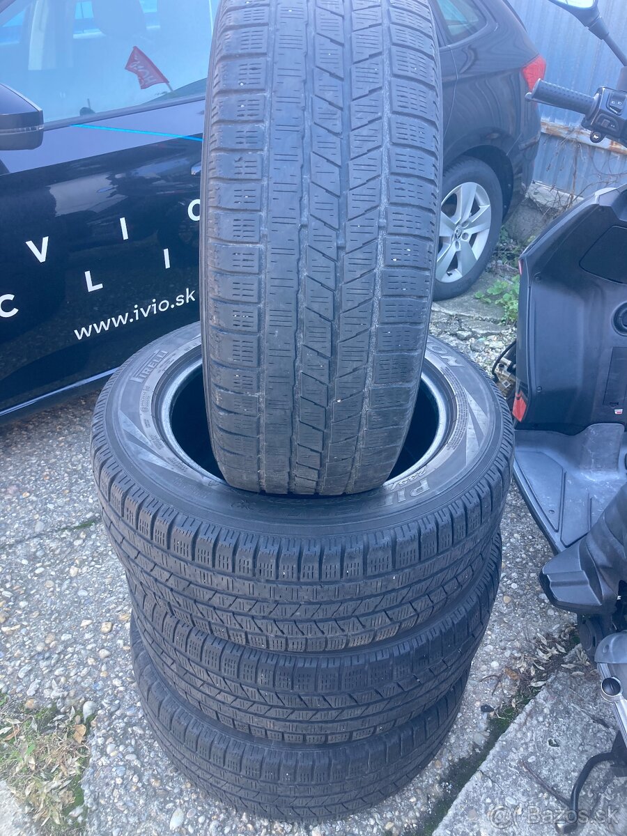 235/60r18 zimne pirelli