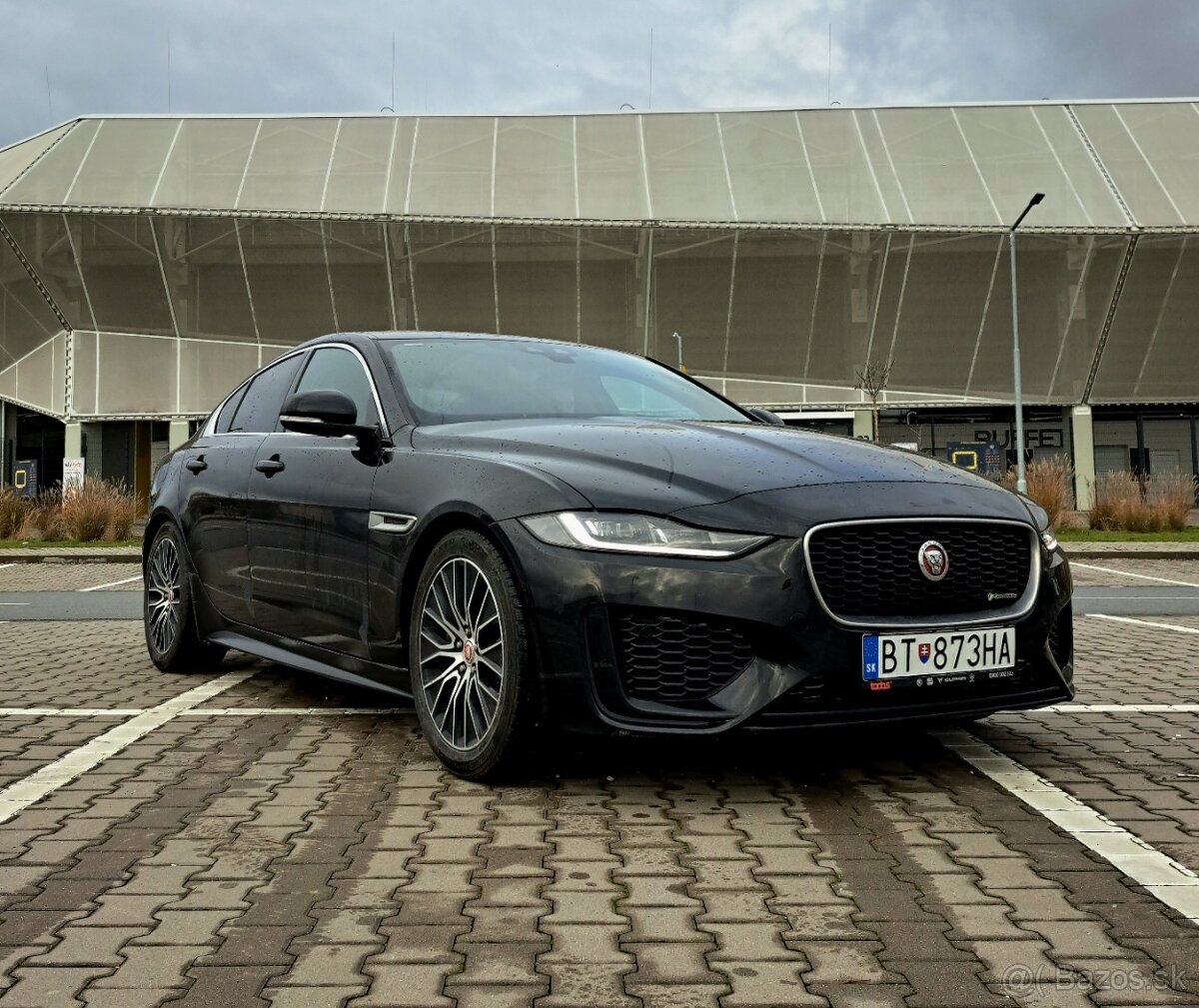 Jaguar XE P250 184kw