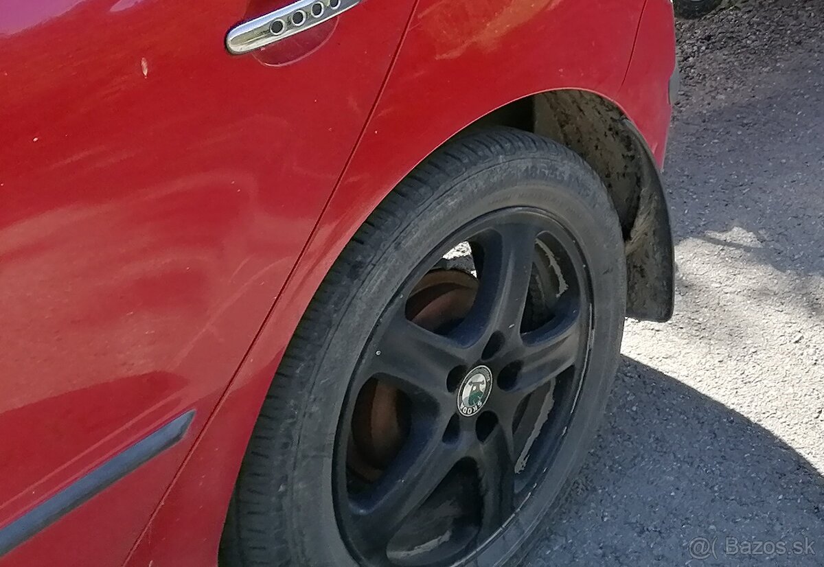 Predám 4 elektrony Škoda s pneumatikami Barum 185/55 R15H