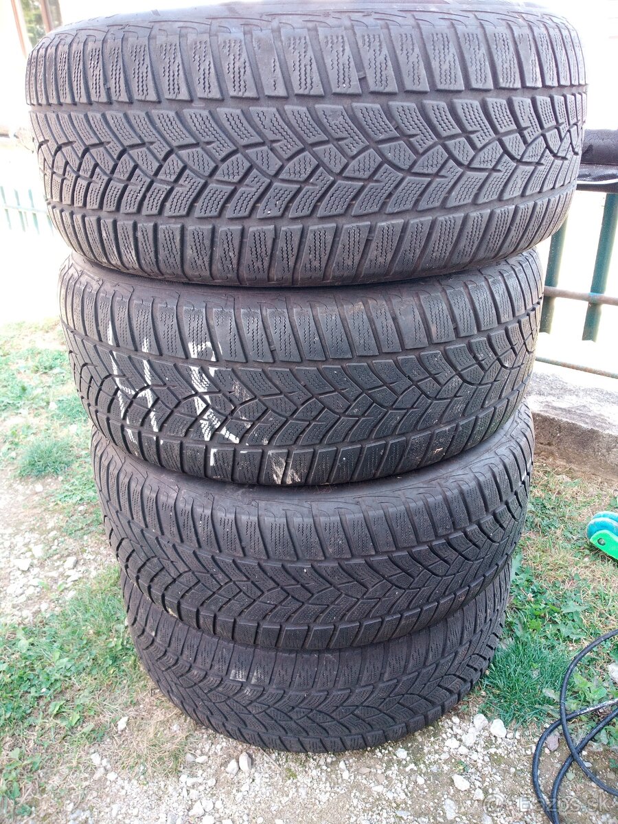 Predám zimné pneu 225/55 r17