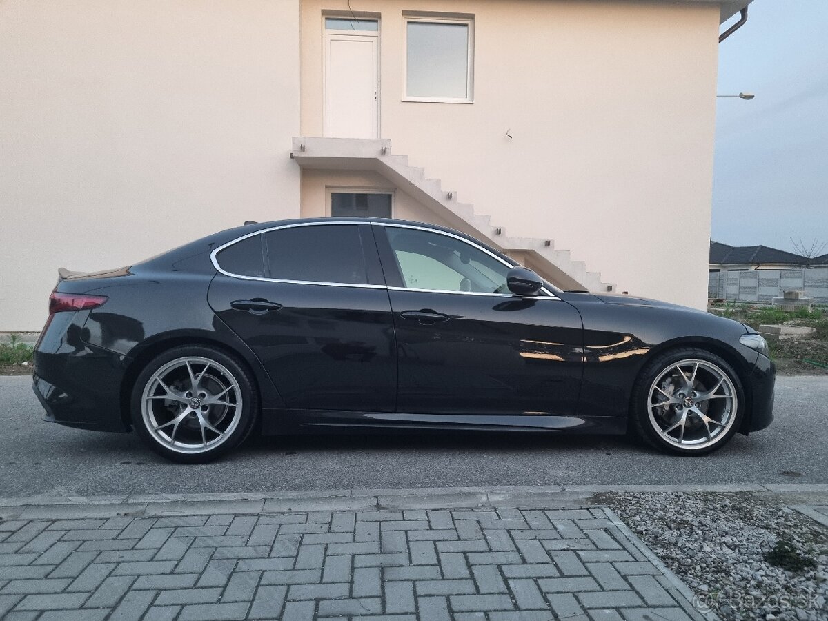 Alfa Romeo Giulia 2.2 diesel 200 koní, Automat 59500km