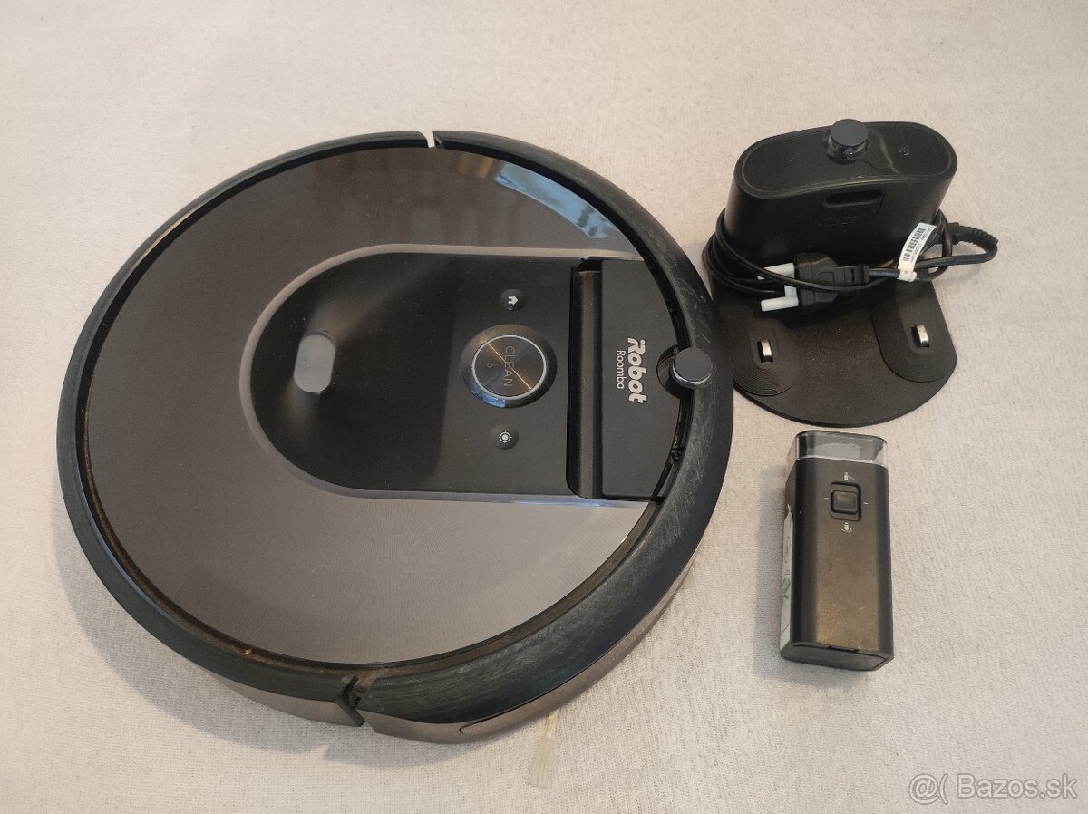 iRobot Roomba i7