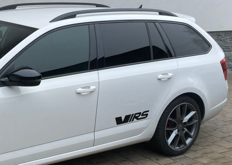 Skoda vrs nálepky na auto set pár