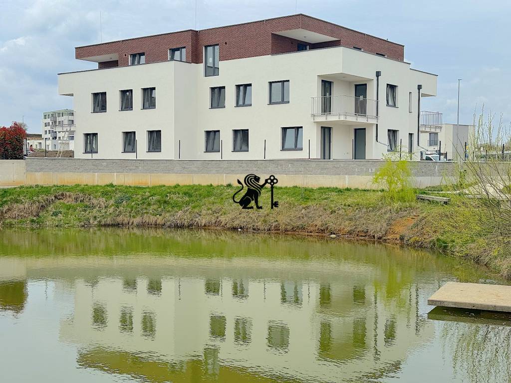 SKOLAUDOVANÉ Predaj 3 izb. bytu s balkónom, Nová Tehelňa, Se