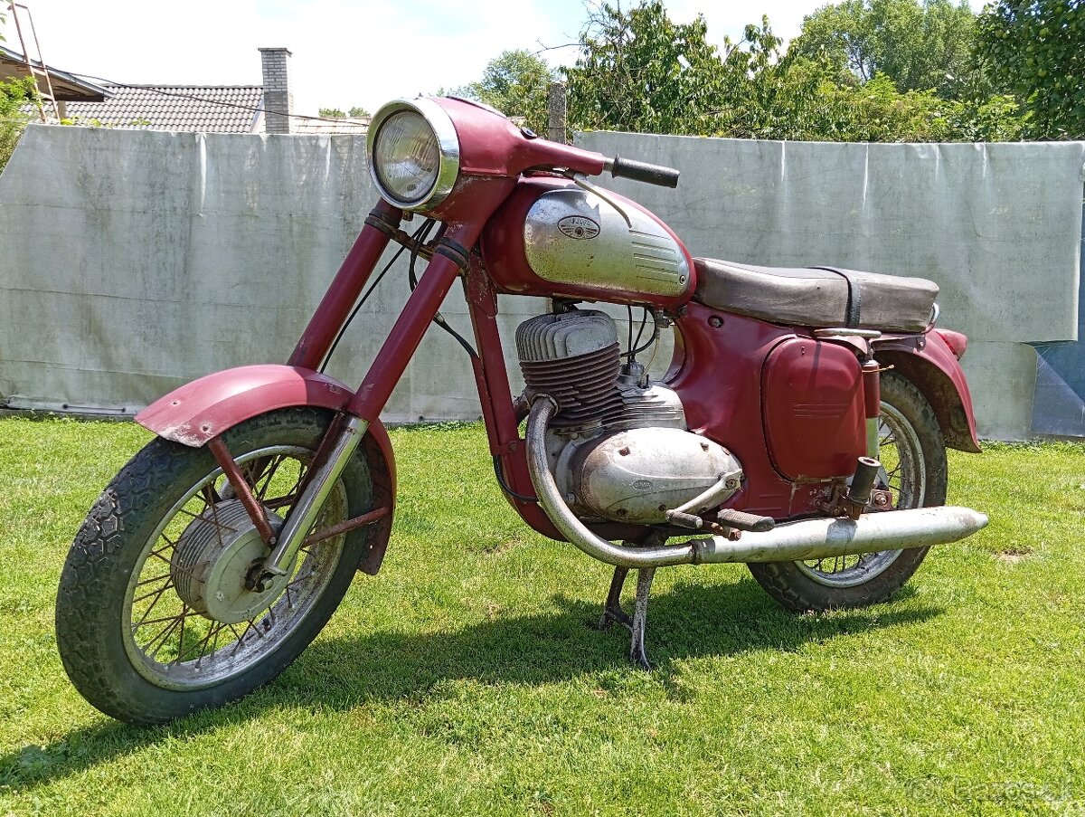 Jawa 250/559