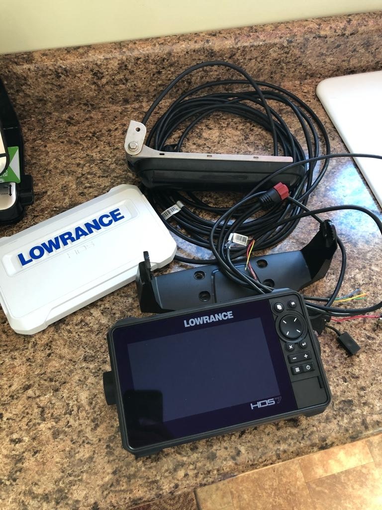 Sonar Lowrance HDS 7 live + sonda Acitve imaging 3v1