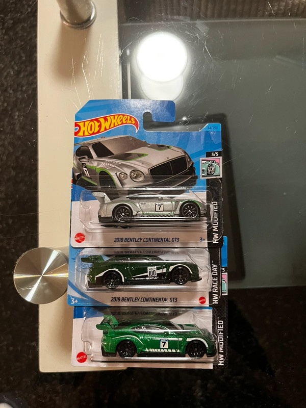 Hot Wheels Bentley 3ks