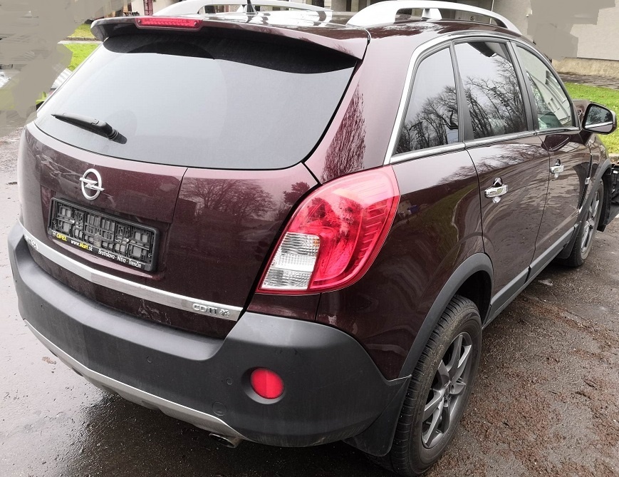 Opel Antara 2.2 CDTi 2015 predám DVERE a iné diely Predam Tu