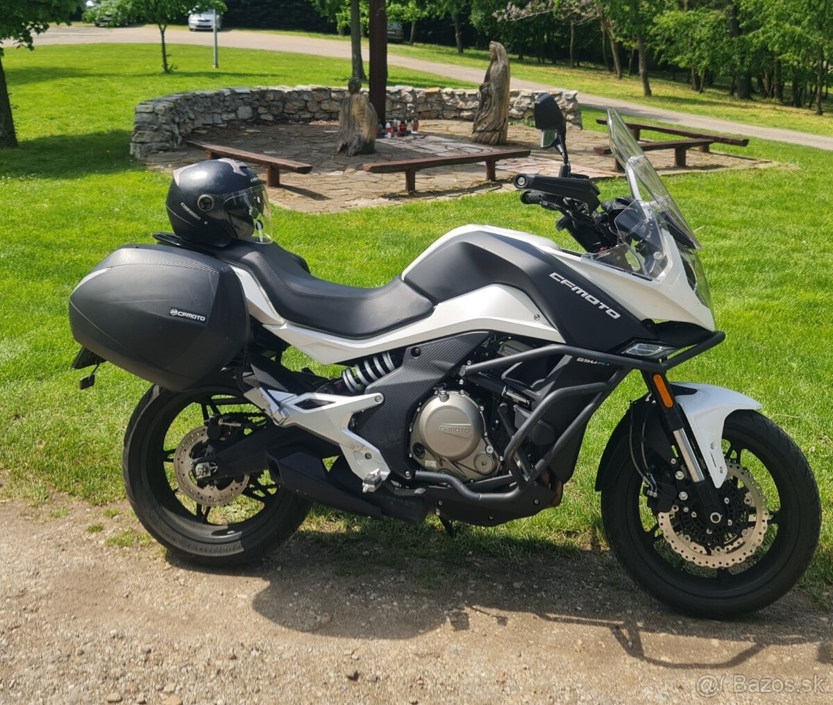 Predám CF MOTO 650 MT premium