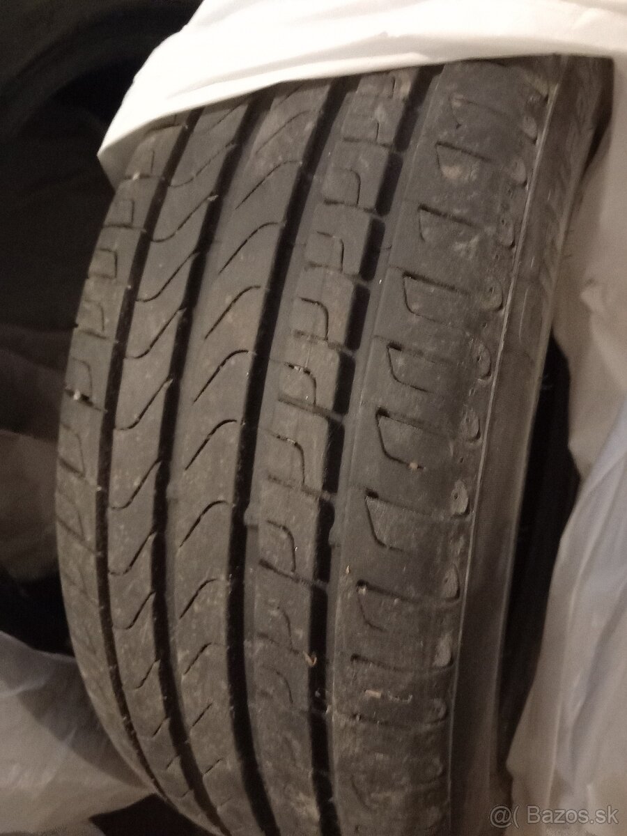 Pirelli 17" 225/50, letné pneu