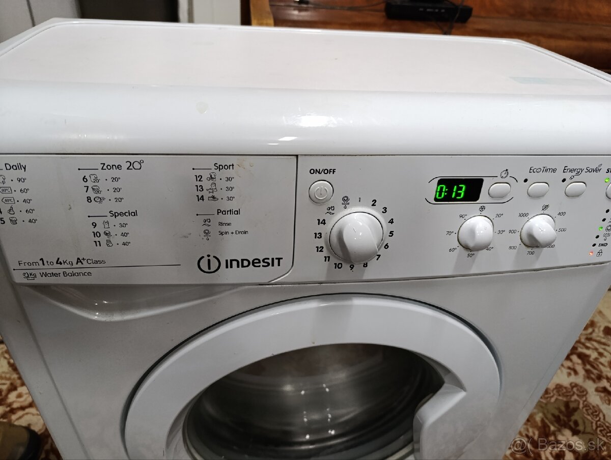 Práčka Indesit 1000ot. SLIM