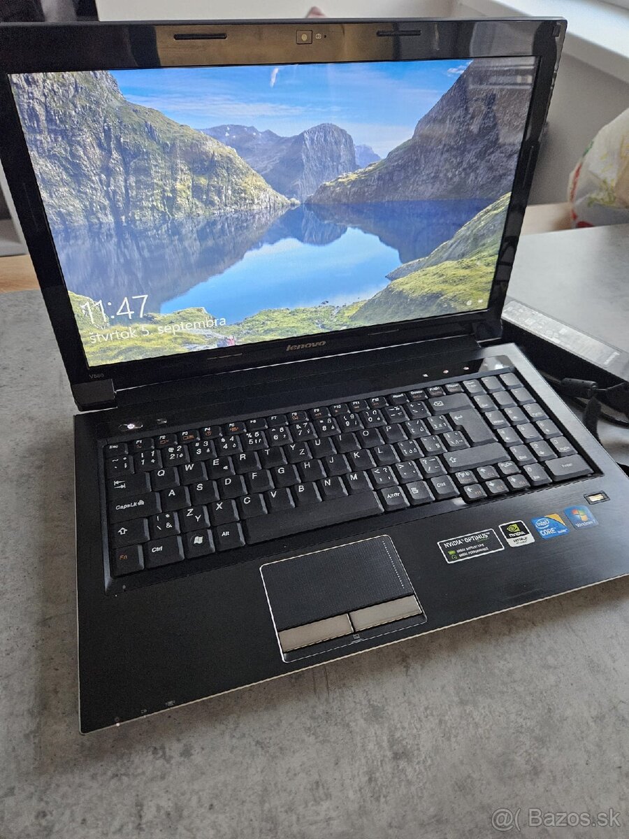 Lenovo V560 15.6"