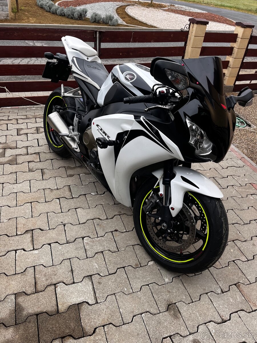 Honda cbr 1000rr