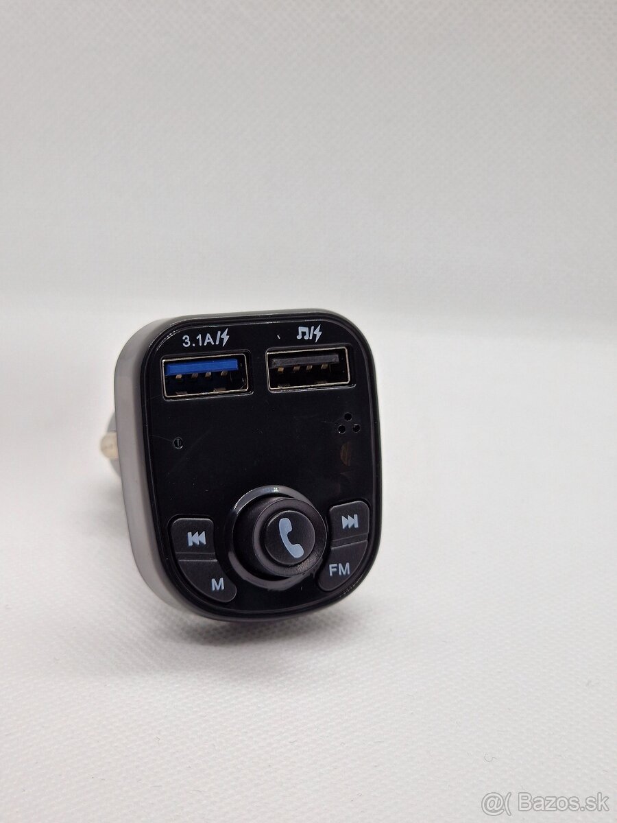 Bluetooth FM transmitter - LED displej, nabíjanie