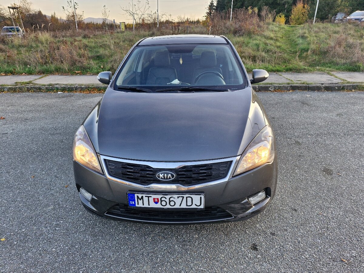 Kia ceed 2009 2.0 crdi