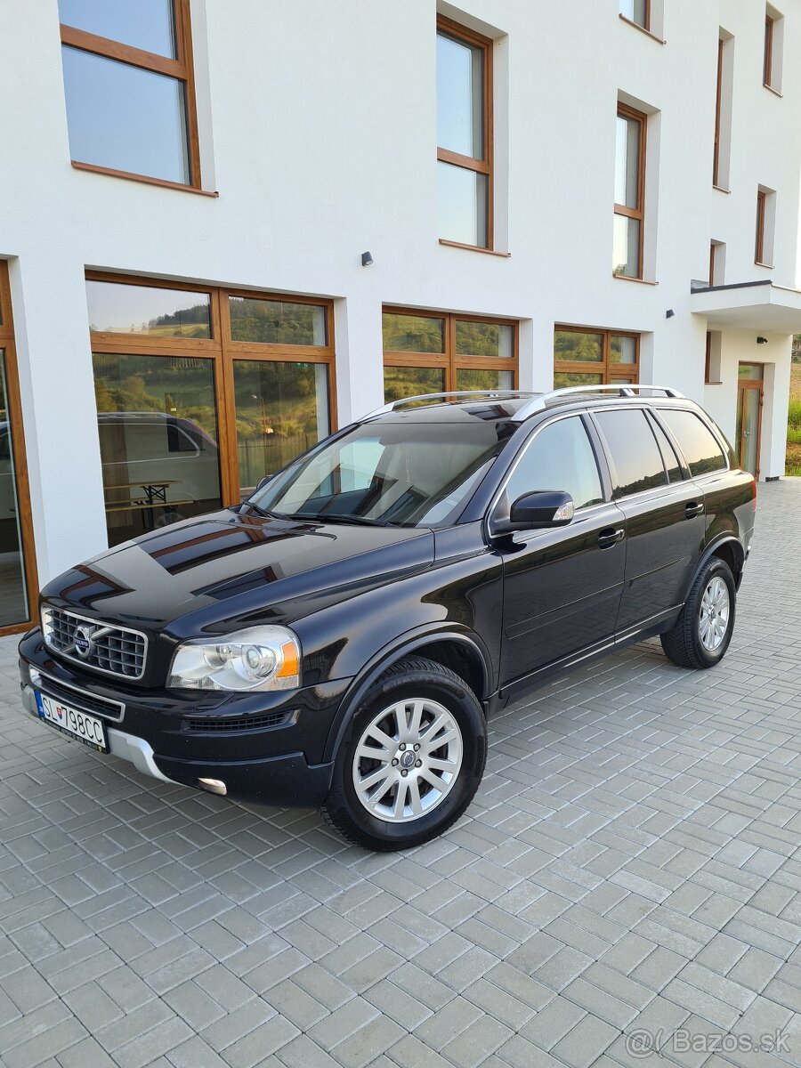 Volvo XC90 2.4 D5 7 miestne