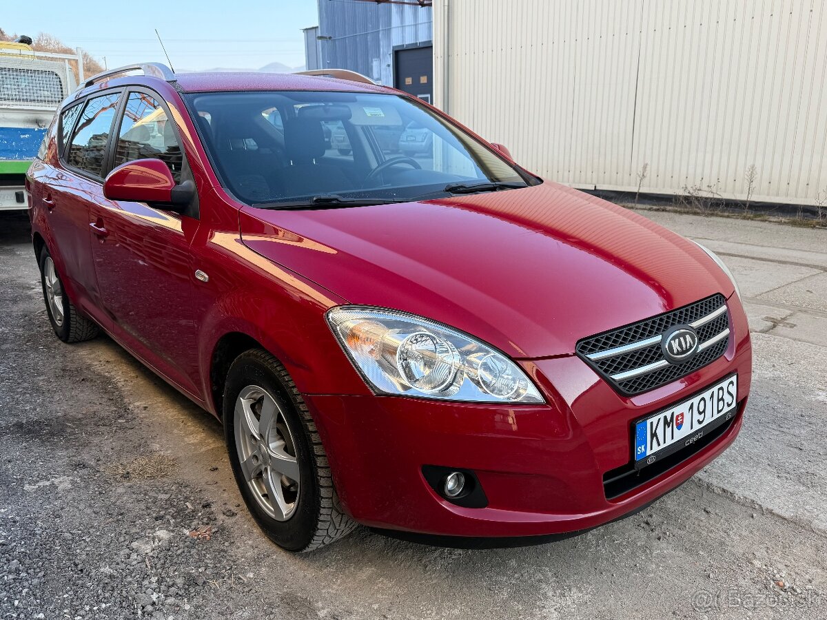 KIA CEED SW 1.6 benzín 93kw r.v2009 kúpené v SR, originál km