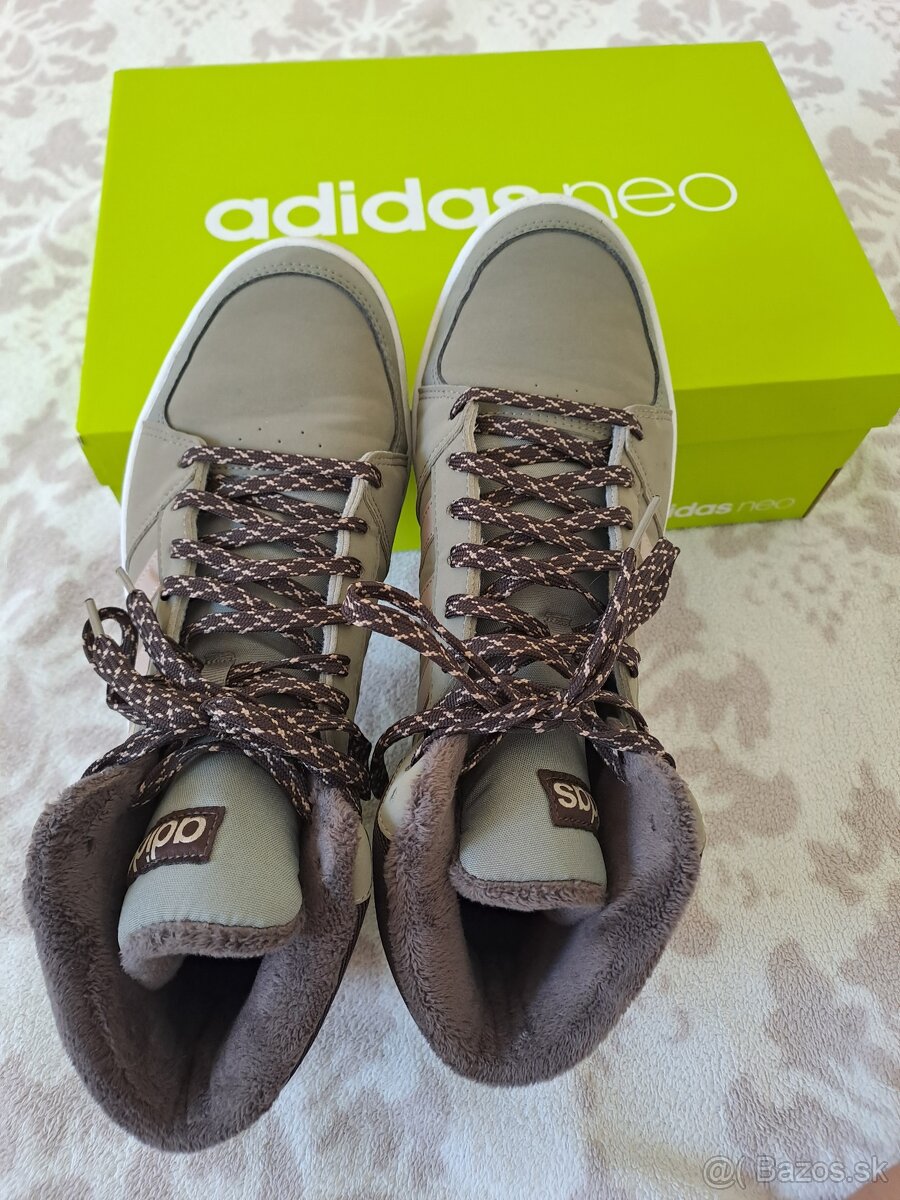 Adidas NEO