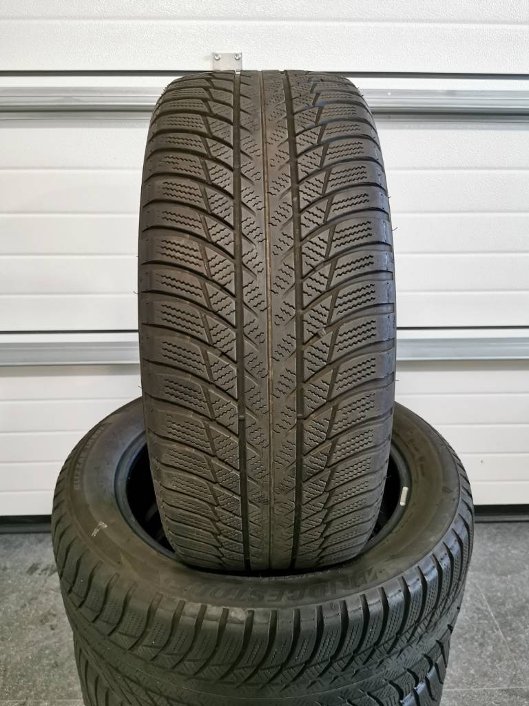 Bridgestone Blizzak LM 001 225/50 R17 98H