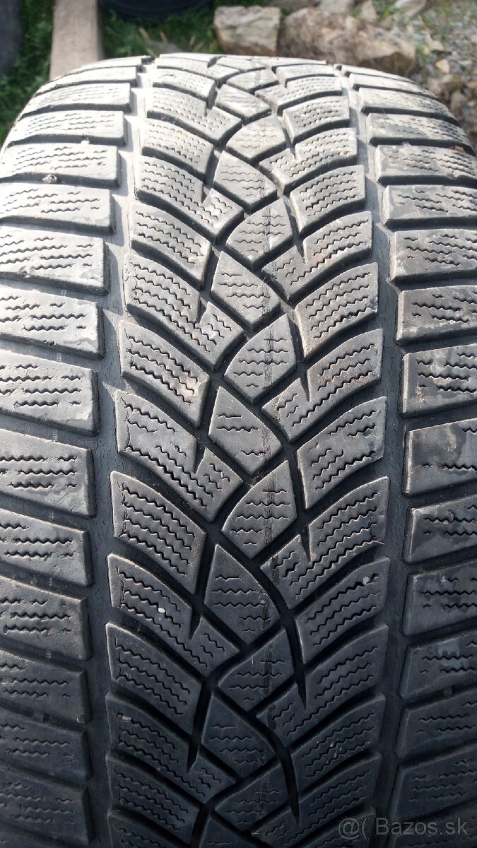 Zimné pneumatiky 225/40R18