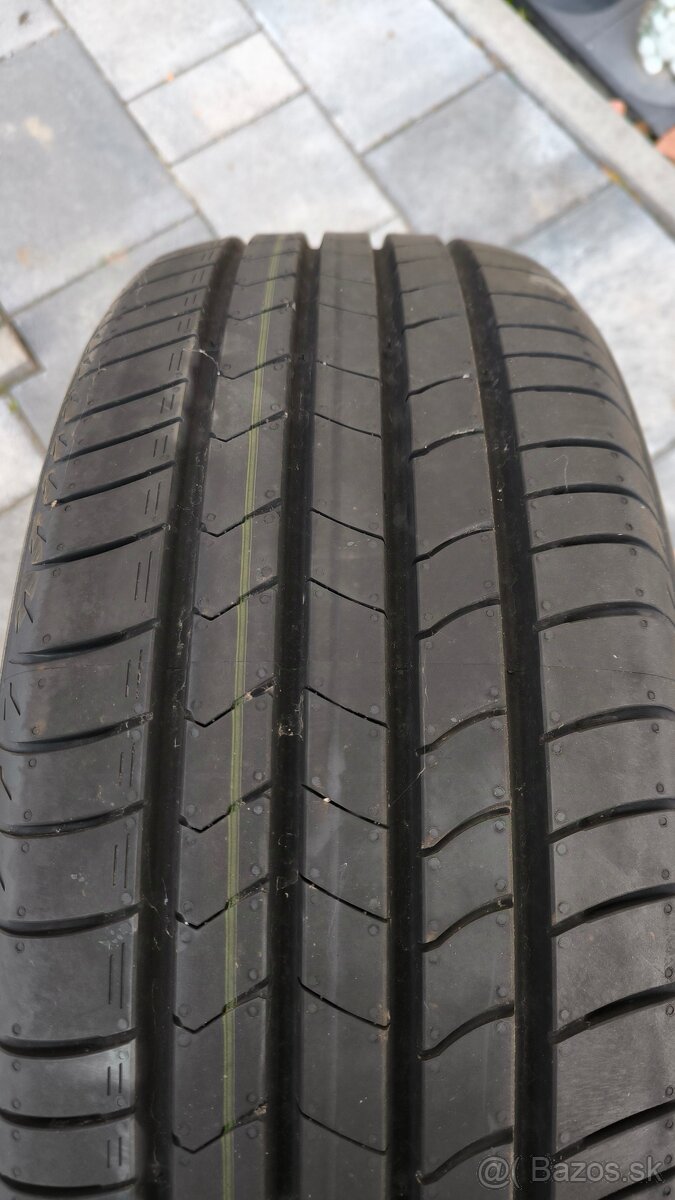 Kumho 215/55 r18 95H