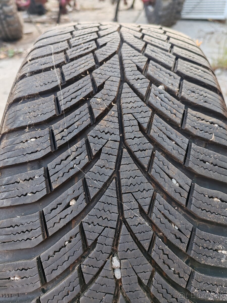 Continental wintercontact 225/45 r 17 H