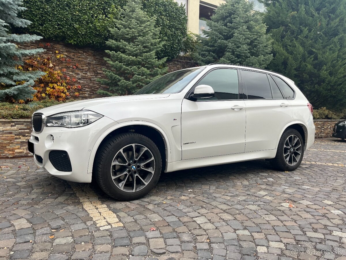 BMW X5 xDrive 30d 114000km Mpaket LED Nappa 1majiteľ