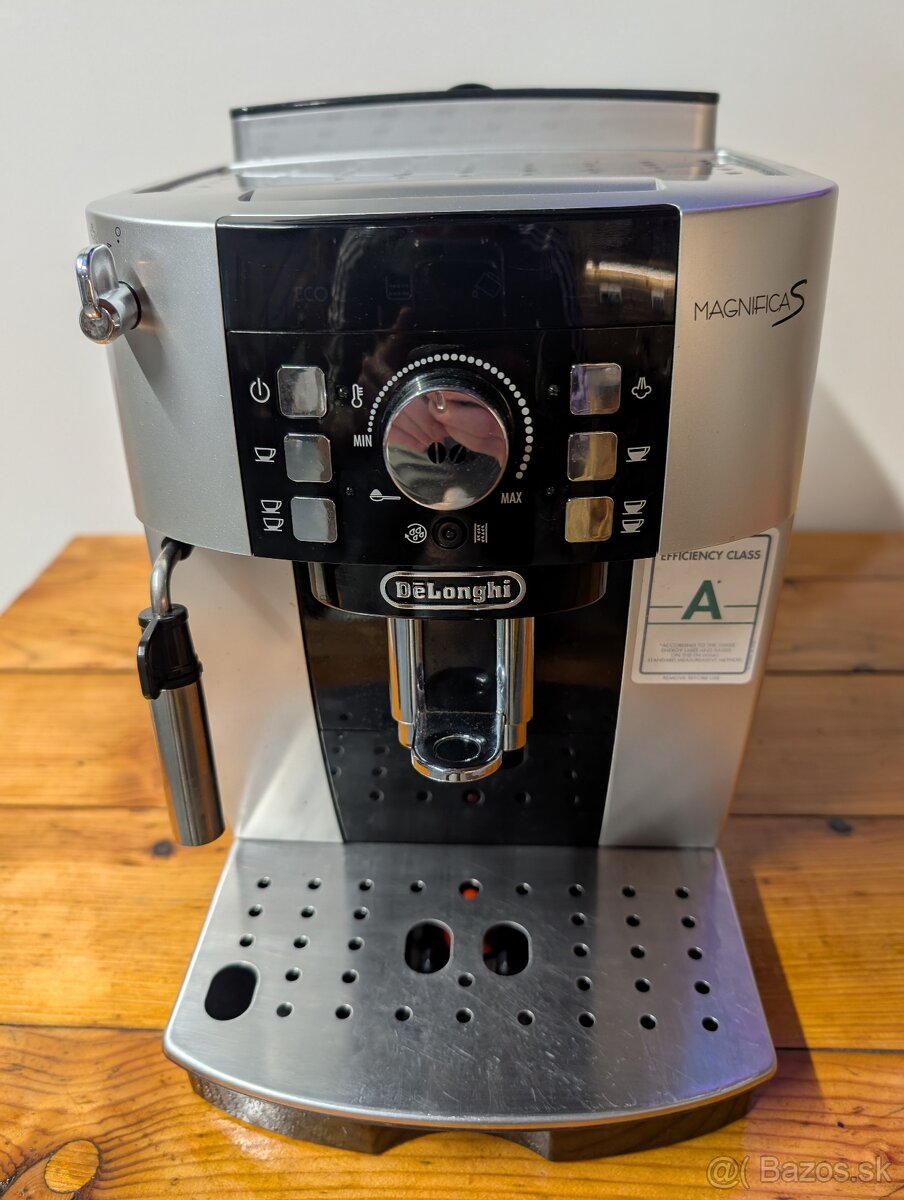 Kávovar Delonghi