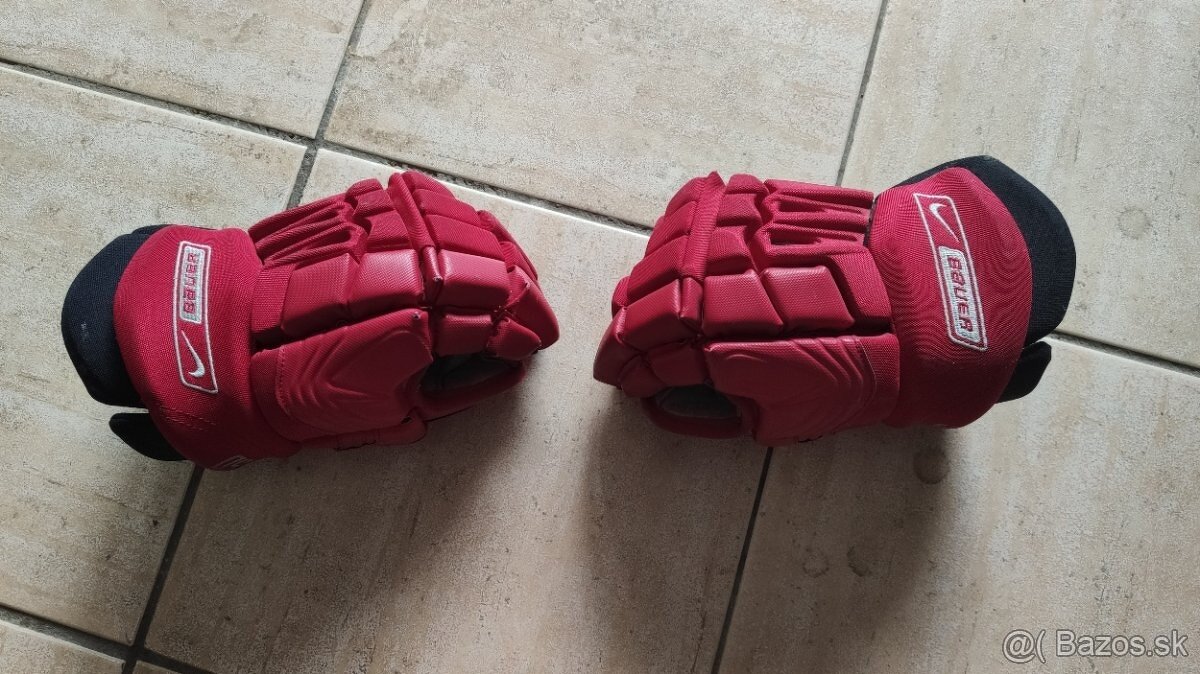 Zachovalé kvalitné  hokejové rukavice Nike Bauer, 11"