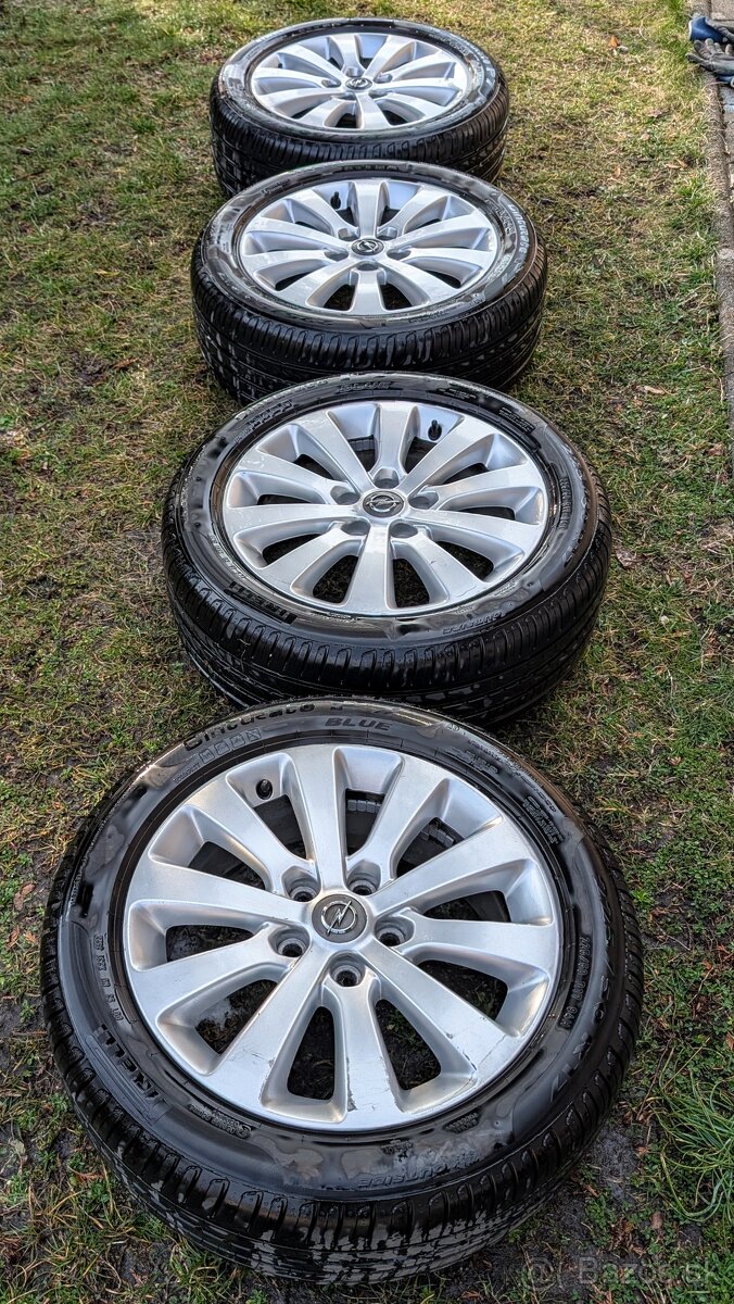 Letne kolesa na Opel Astra 225/50 R17